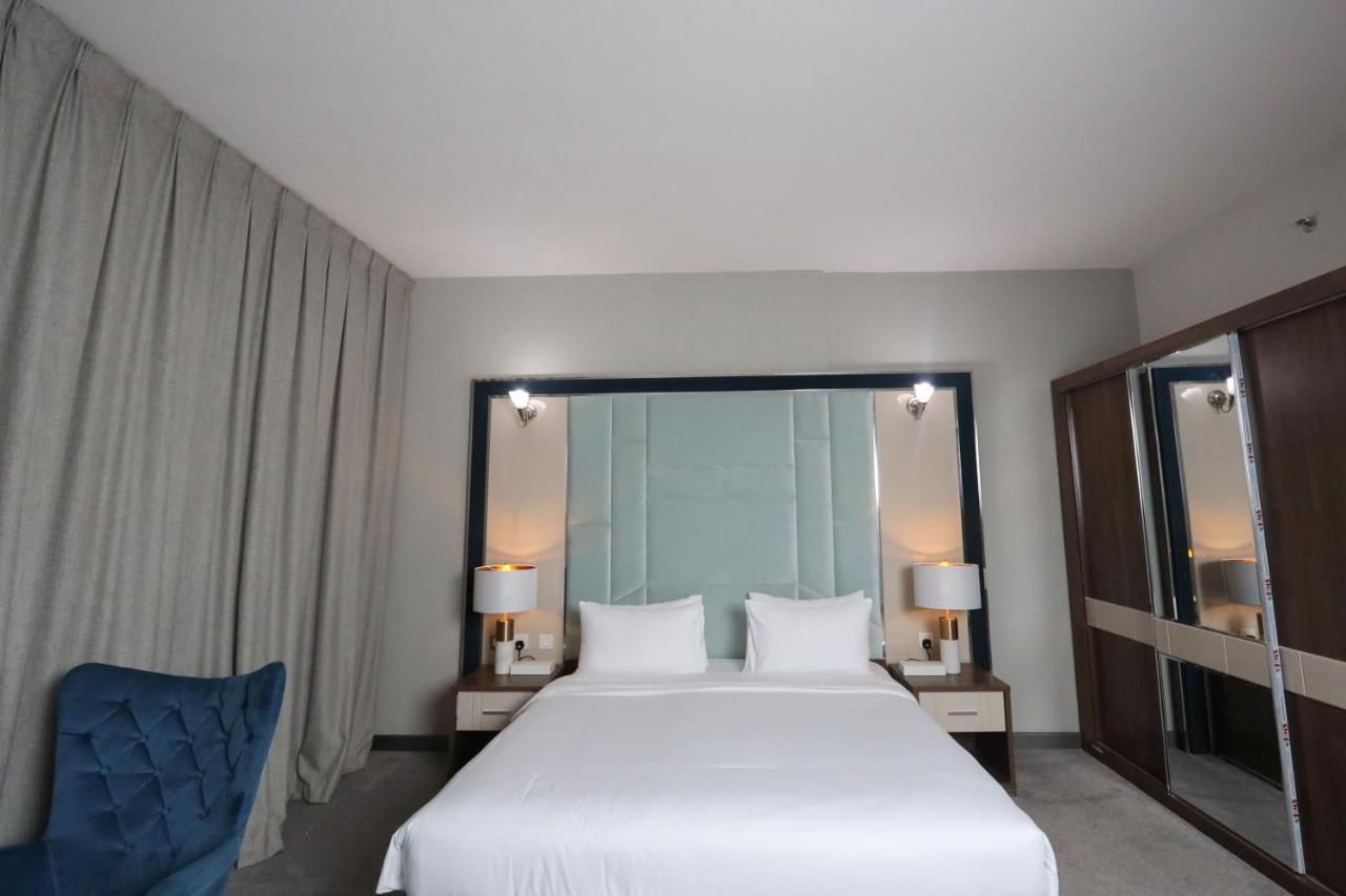 Al Azmy 116 Hotel 샤르자 외부 사진
